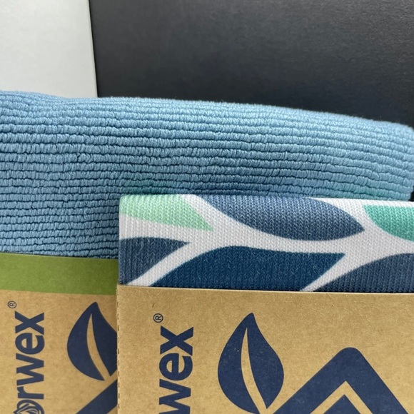 Norwex Basic Package EnviroCloth Teal w/Dark Trim + Window Cloth Leaf New - Picture 2 of 9